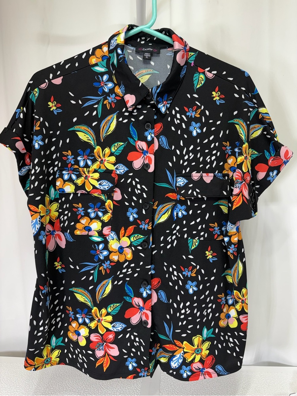 Cocomo Black Floral Short-Sleeve Button-Down Shirt 3969